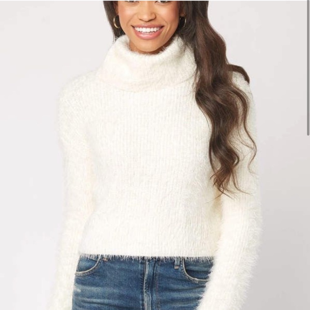 BB Dakota Sweater